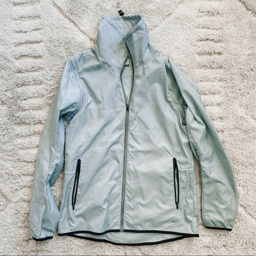 NWOT Nike Lux Convertible lightweight jacket Run